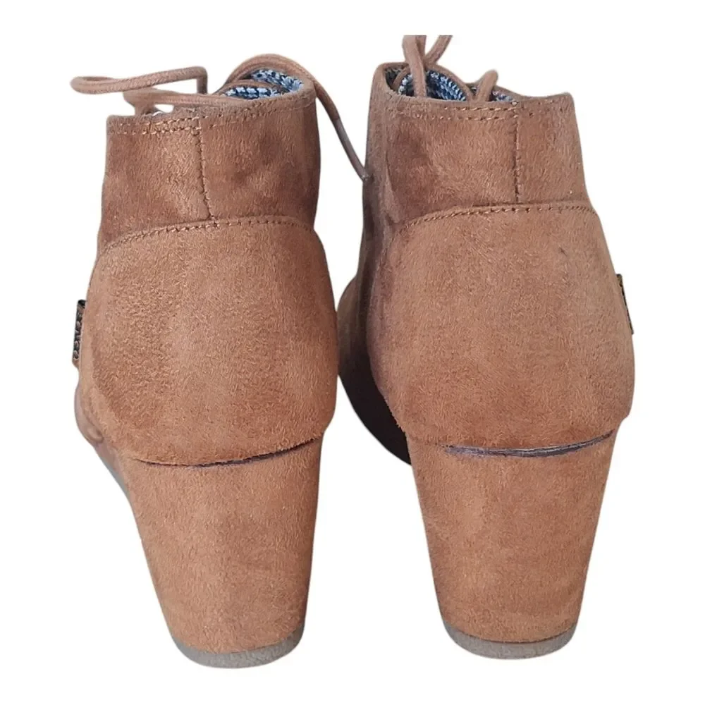 Bongo Josie Lace-Up Desert Wedge Ankle Boots Womans Booties 10M Vegan Suede Rust